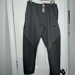 Men’s TECH joggers